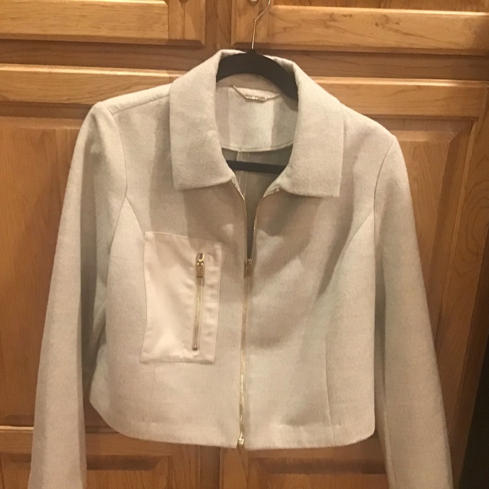 Chico’s Tan Cropped Jacket Size 1 Black Label